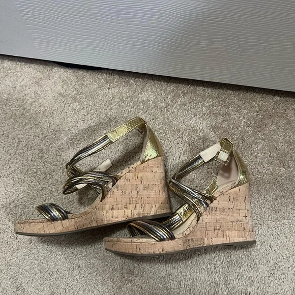 Jessica Simpson Gold and Black Strappy Heels - Picture 3 of 3